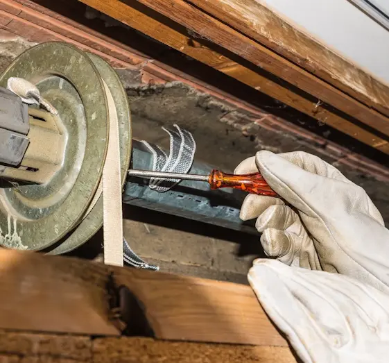 Reparación de persianas y puertas de garaje